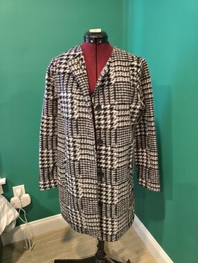 Nanette By Nanette Lepore Black & White Houndstooth Wool Blend Coat, Size S